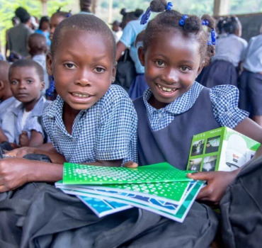 Fournitures scolaires pour des enfants en Haïti