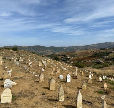 Route vers le cimetière des Mameche