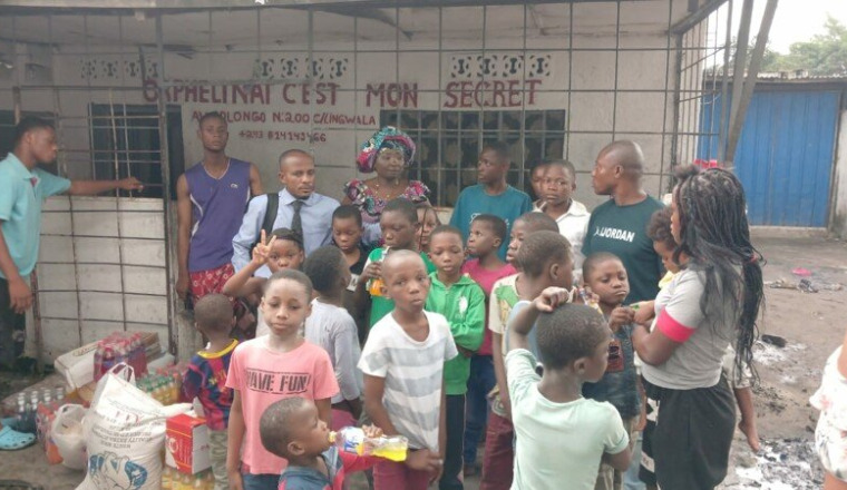 Soutien aux orphelins pour les frais de scolarité