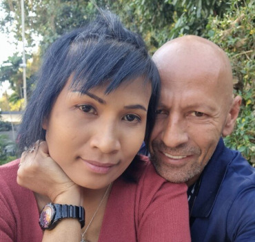 Help us to go back to france